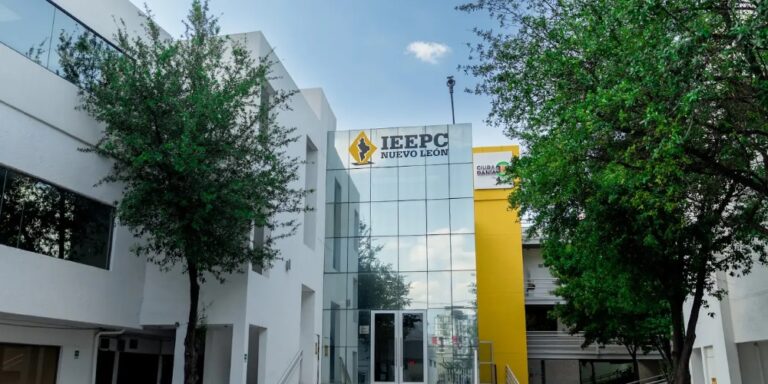 IEEPCNL aprueba financiamiento público para partidos en 2026