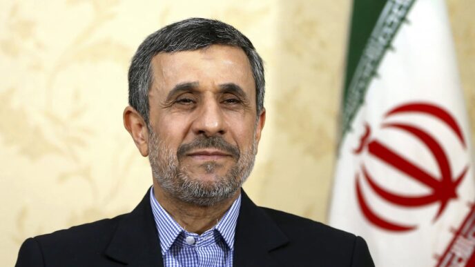 Mahmud Ahmadineyad arrestado por vínculos presuntamente con el Mossad en Irán