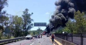 Tráiler se queda sin frenos y provoca accidente fatal en la autopista Guadalajara-Tepic