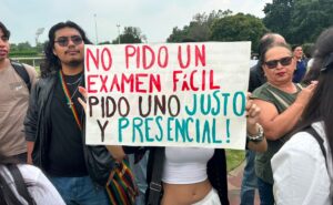 Aspirantes a la UNAM exigen repetir examen de admisión presencial