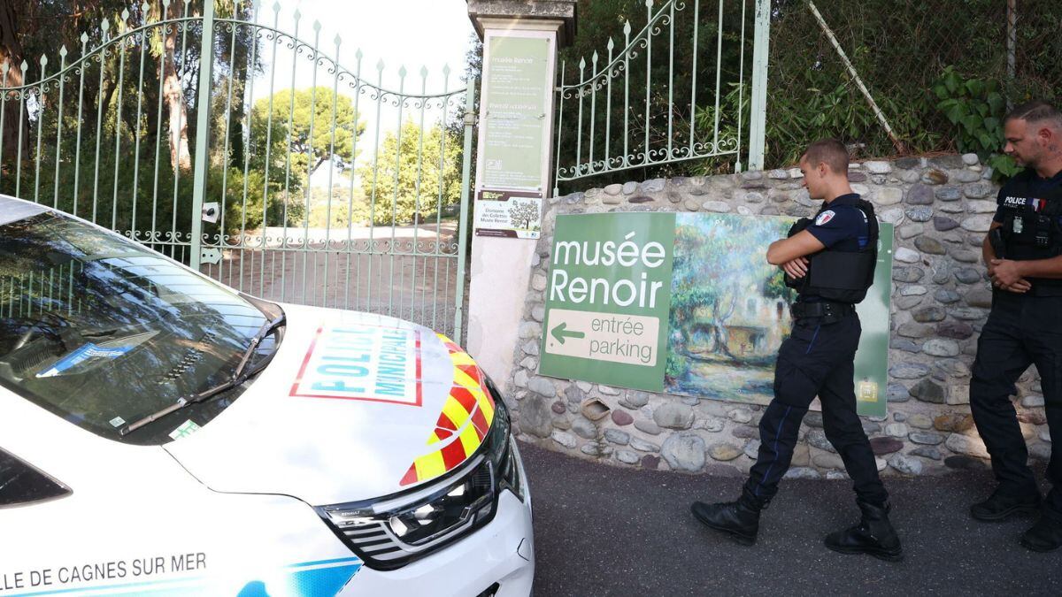 Dos pinturas de Renoir fueron robadas en Francia, generando inquietud sobre la protección del patrimonio artístico.