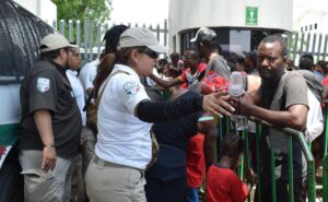 Motín en estación migratoria Siglo XXI provoca remisión de dos personas