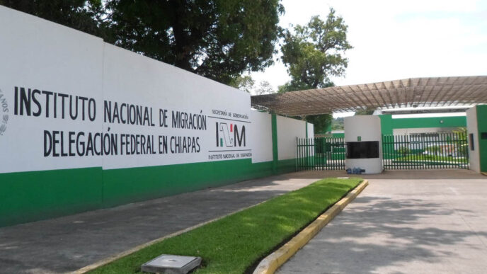 Crisis en Chiapas: Migrantes cubanos incendian la estación Siglo XXI