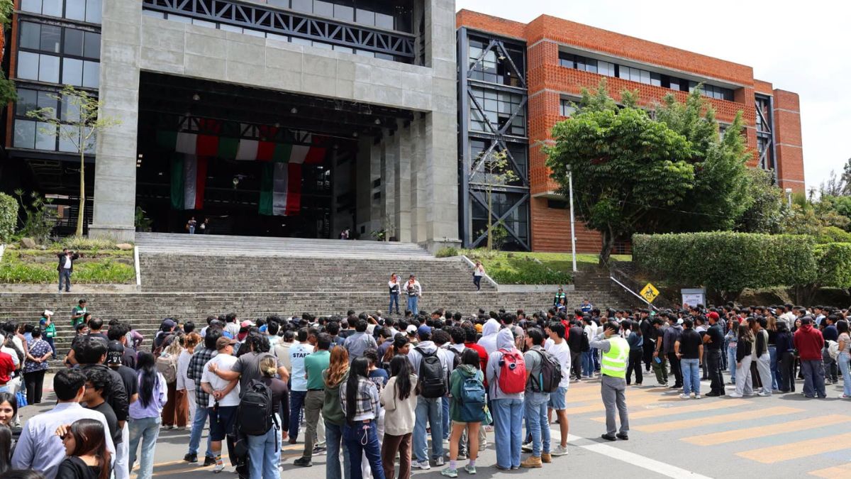 La trágica muerte de dos jóvenes de la UAEM ha dejado a la comunidad educativa en shock y desasosiego.