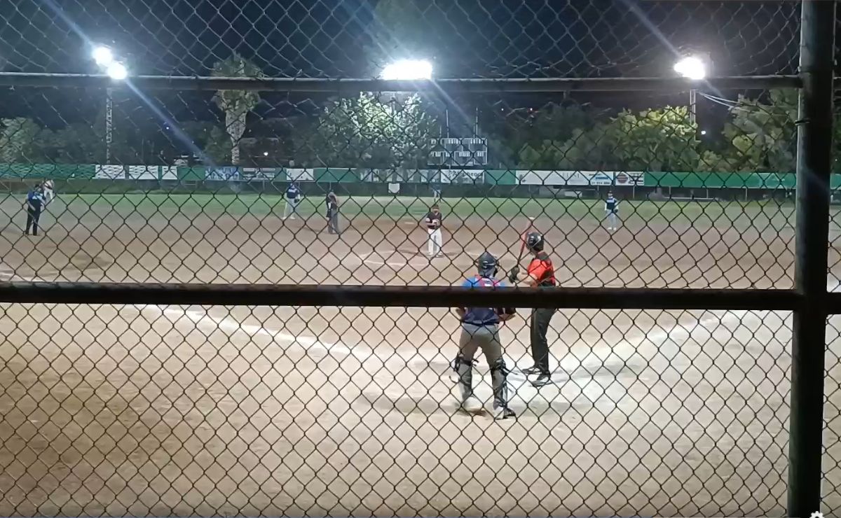 Un evento deportivo se tornó caótico cuando múltiples disparos interrumpieron un juego de softbol en Nogales. ¿Qué sucedió?