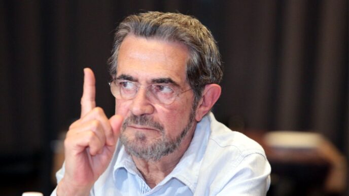 Manuel El Flaco Ibáñez regresa a Televisa tras su recuperación