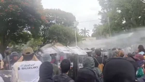 Protestas en Jalisco por agua limpia derivan en violencia y represión